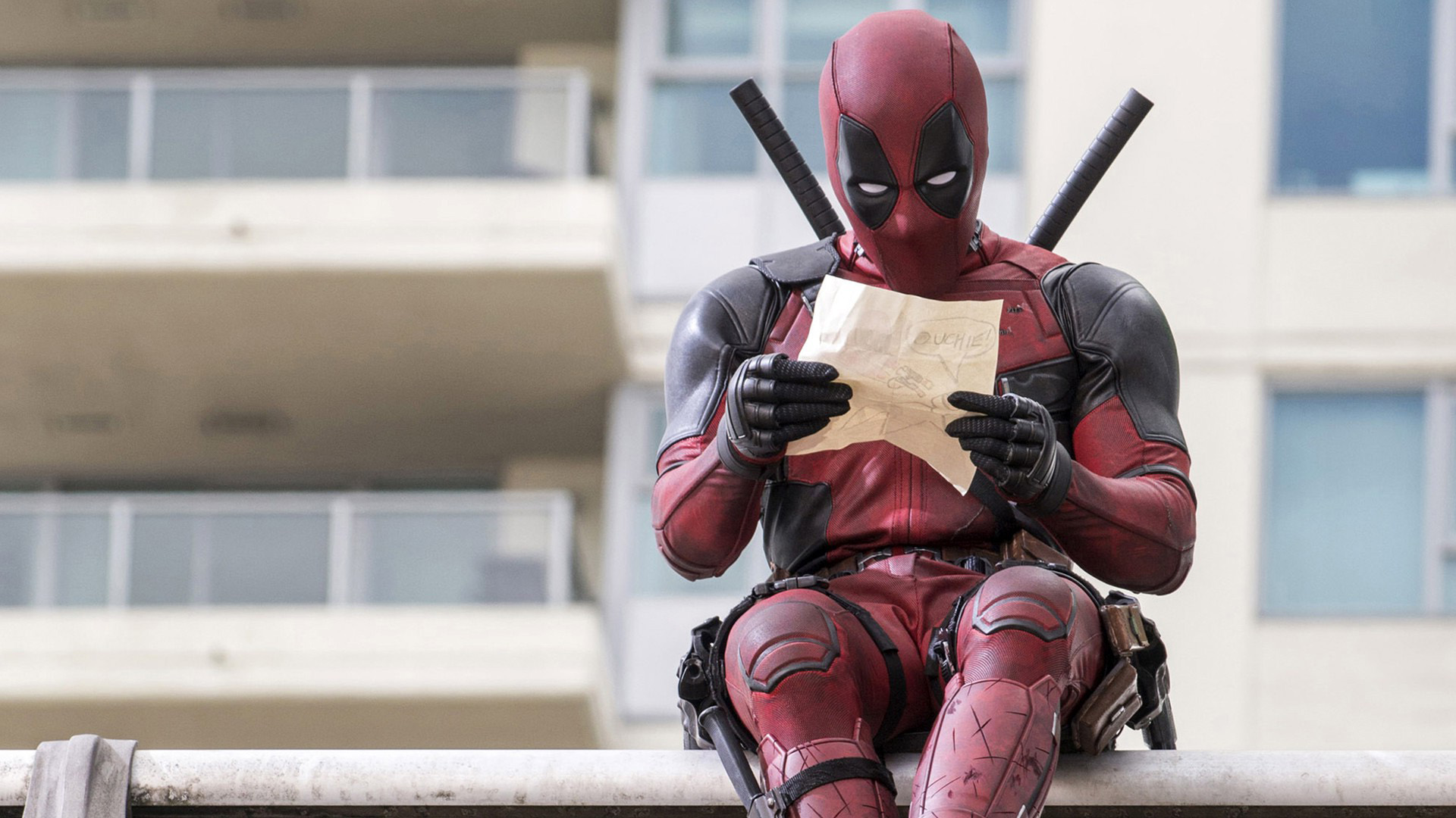 Deadpool-Reading-Screenshot-Movie-2016-Wallpaper - Cinesia Geek